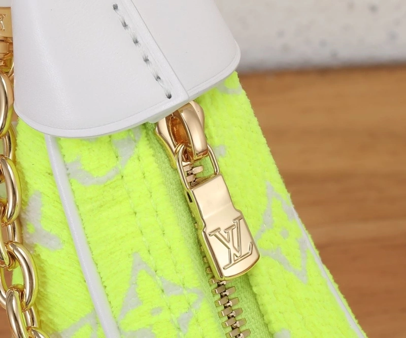 LV Satchel bags 4233H-2607