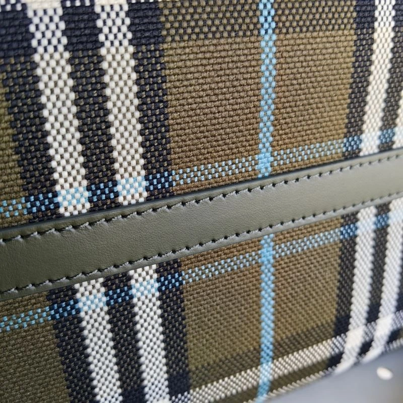 Burberry Shopping Bags 4237C-0051