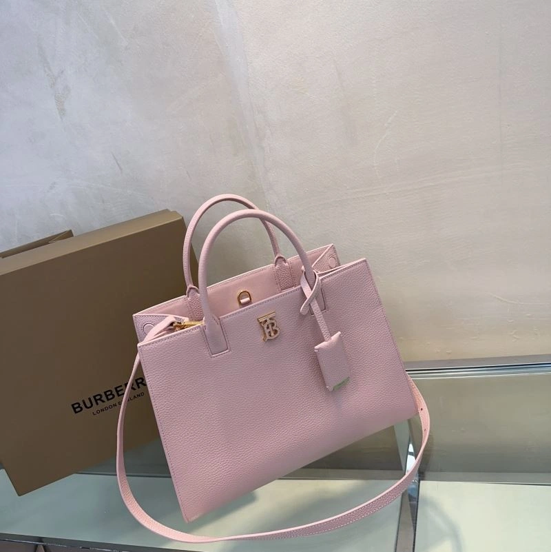 Burberry Shopping Bags 4237C-0074