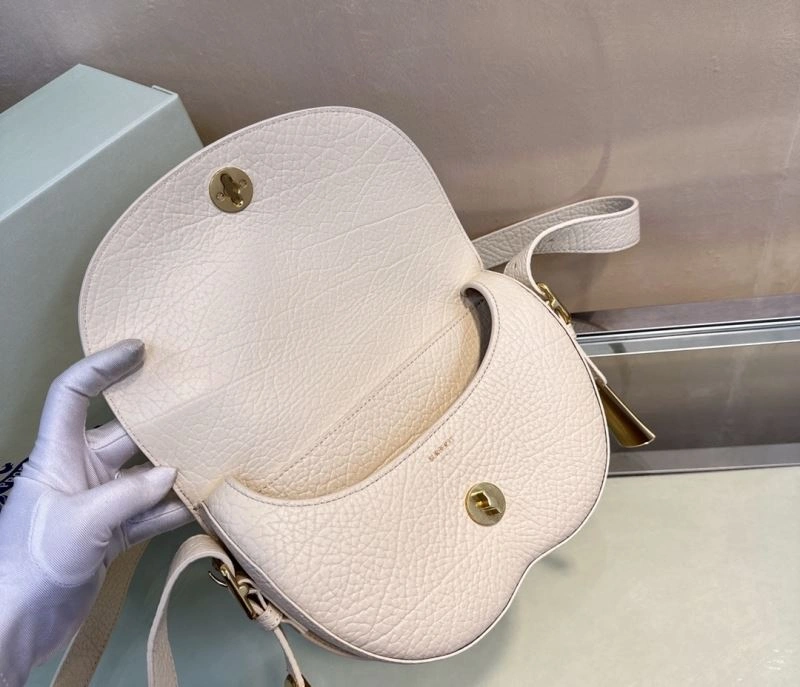 Burberry Top Handle Bags 4237C-0104