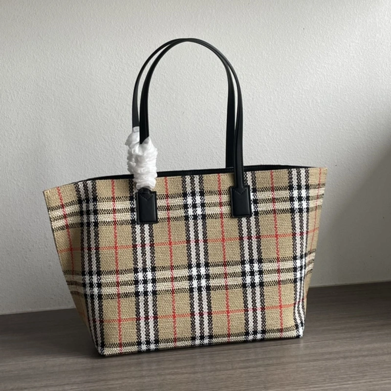 Burberry Shopping Bags 4237F-0070