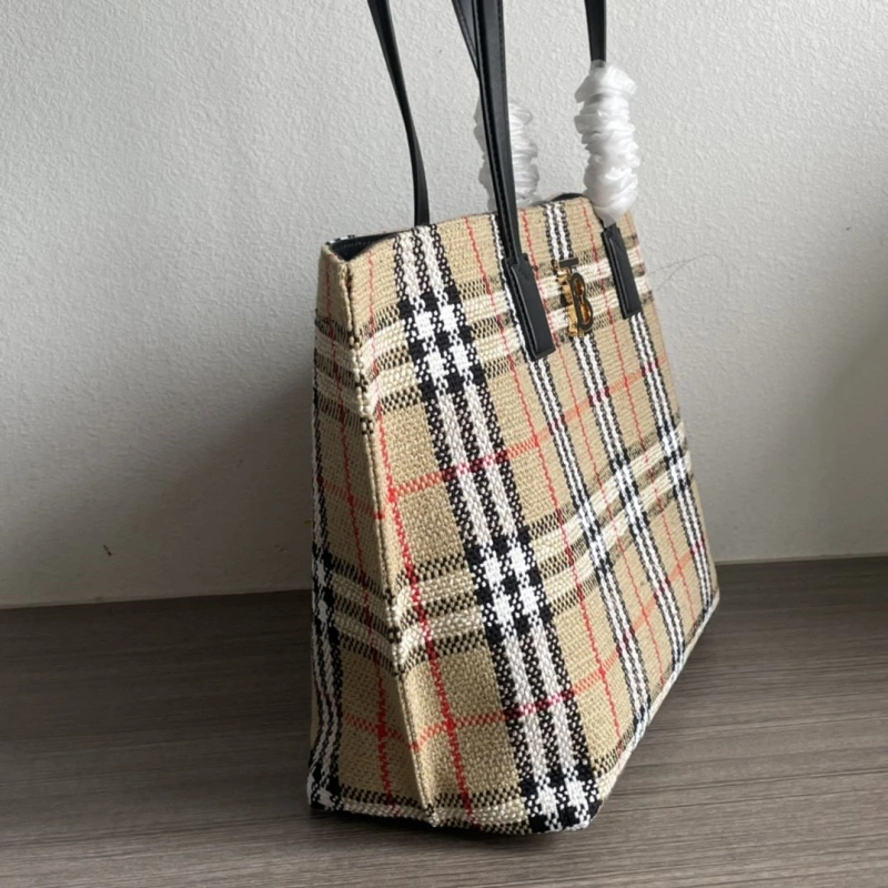 Burberry Shopping Bags 4237F-0070