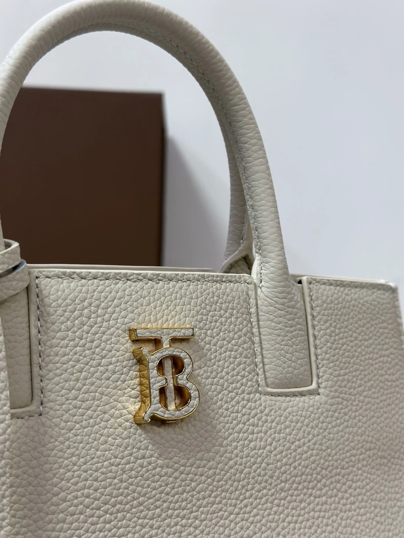 Burberry Top Handle Bags 4237F-0076