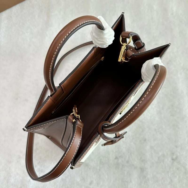 Burberry Top Handle Bags 4237F-0082