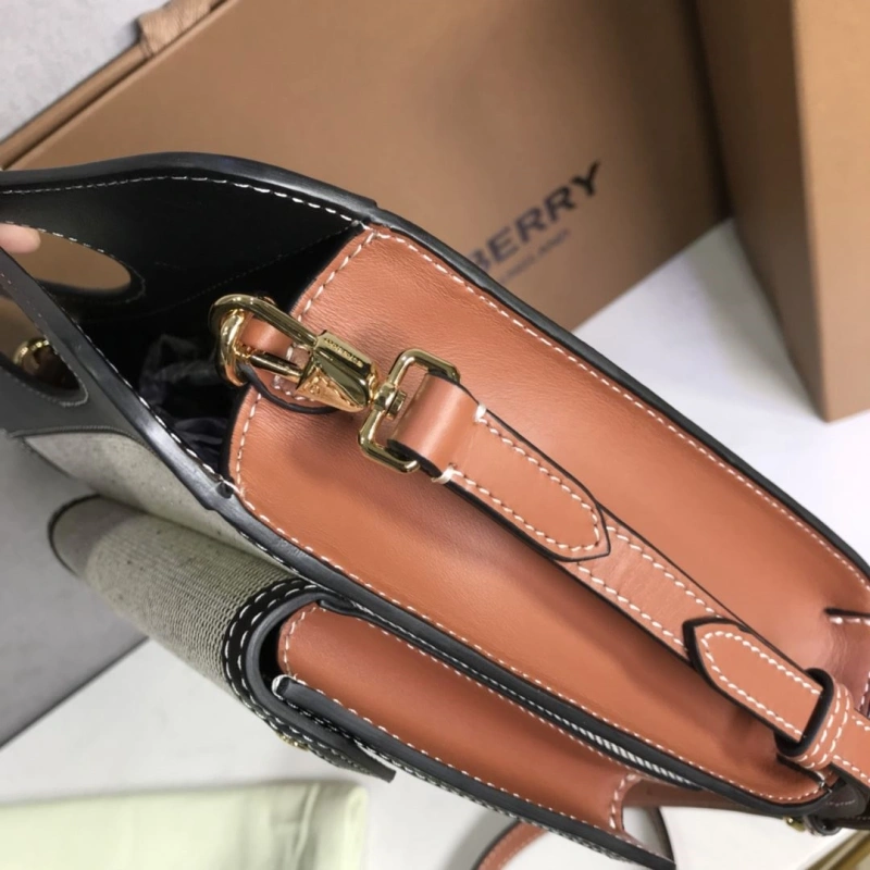 Burberry Top Handle Bags 4237F-0101