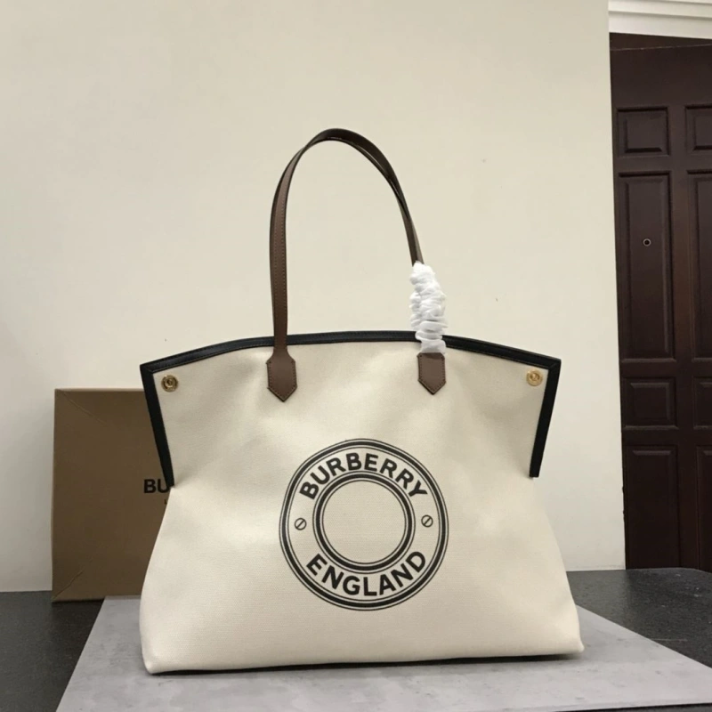 Burberry Shopping Bags 4237F-0115
