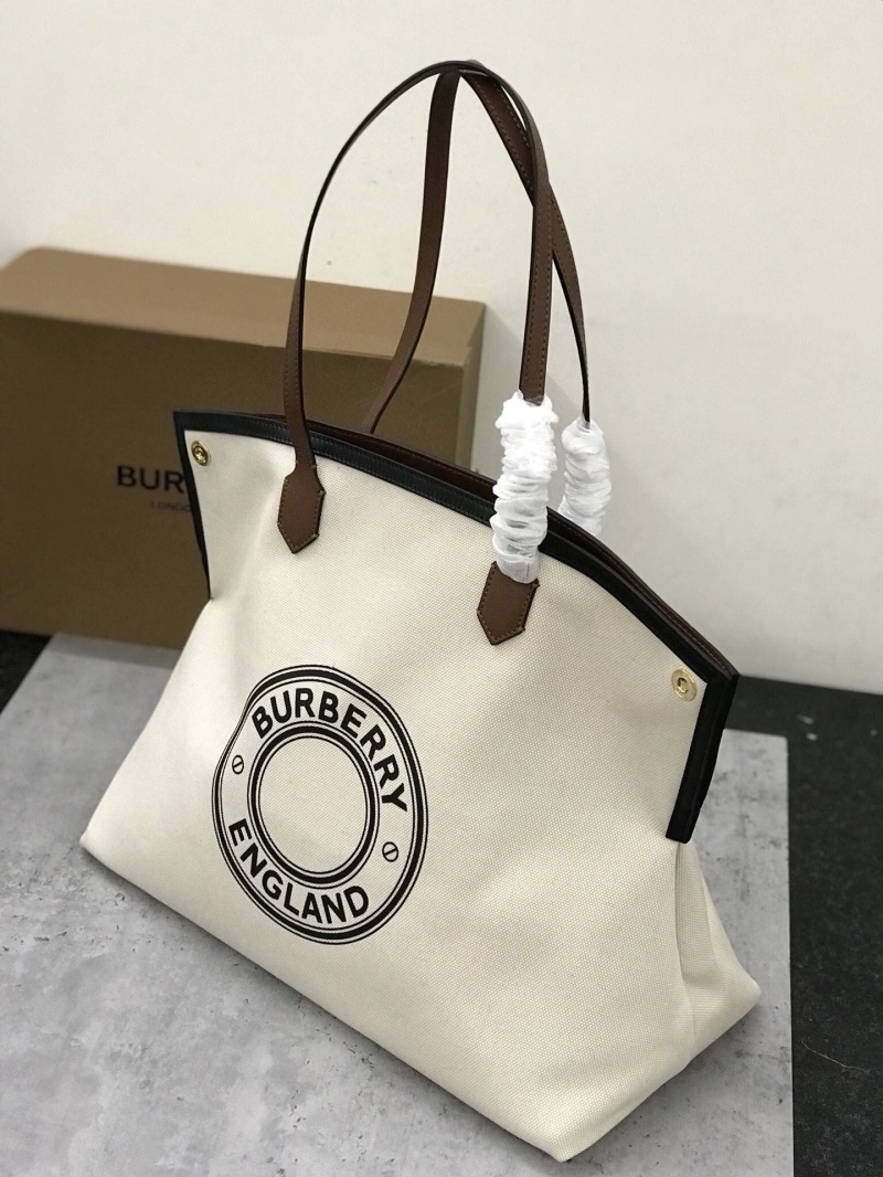 Burberry Shopping Bags 4237F-0115