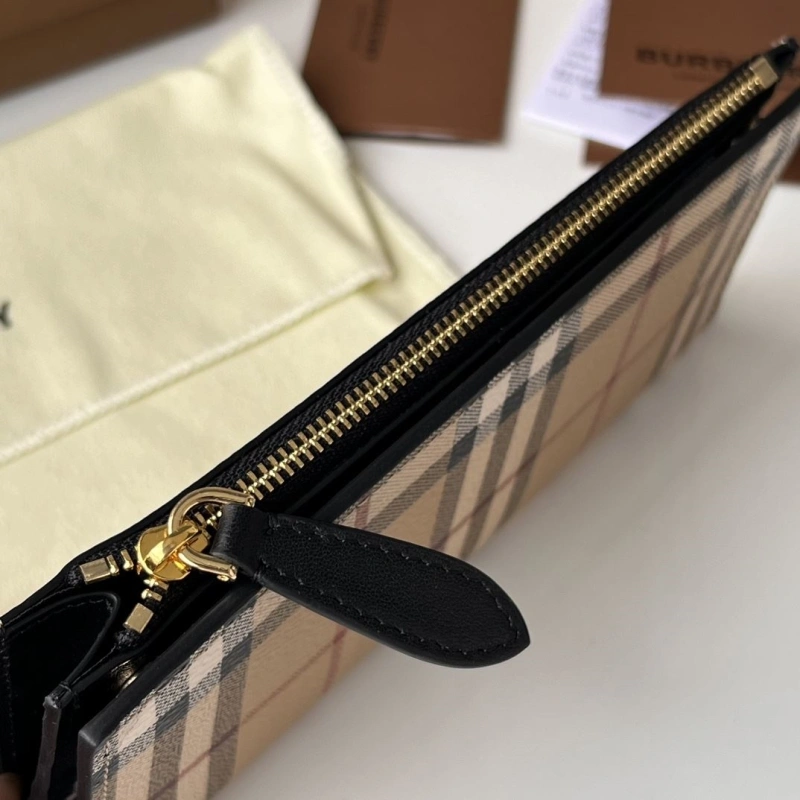 Burberry Wallets 4237F-0124