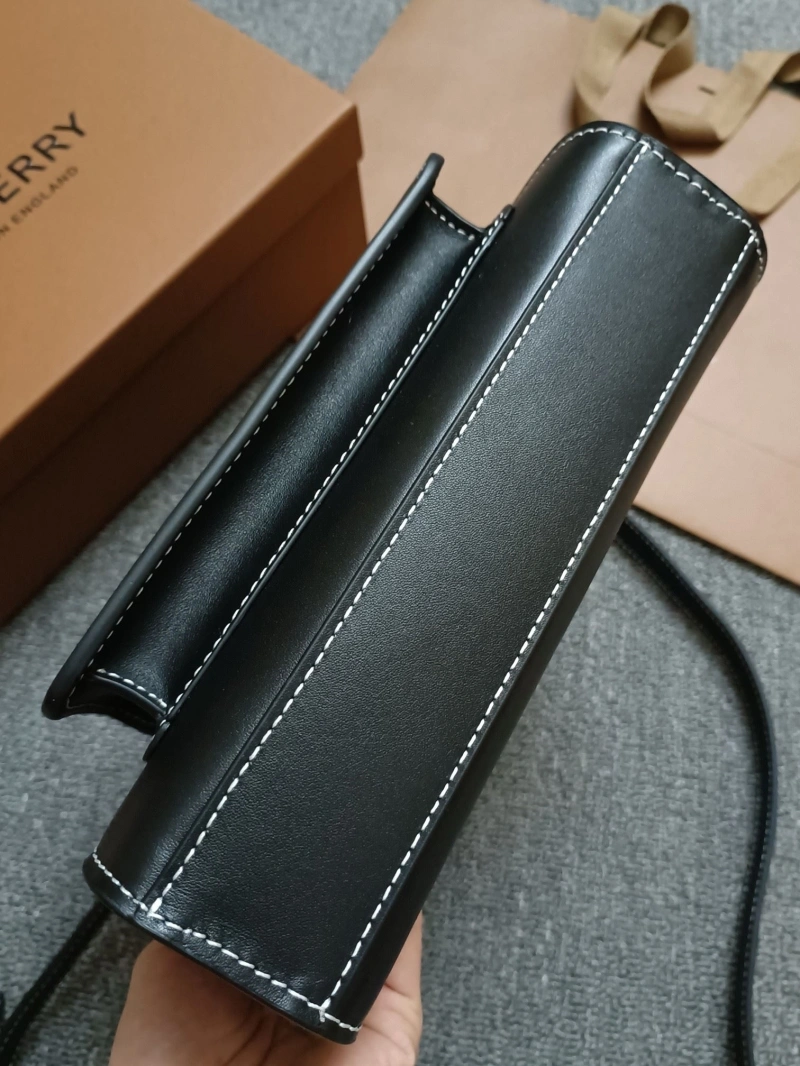 Burberry Top Handle Bags 4237F-0131