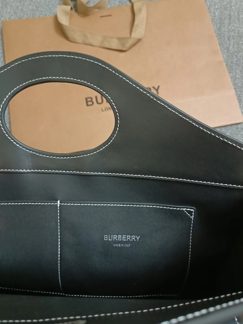 Burberry Top Handle Bags 4237F-0132