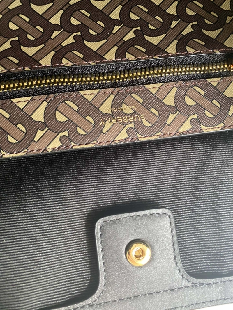 Burberry Shopping Bags 4237F-0181