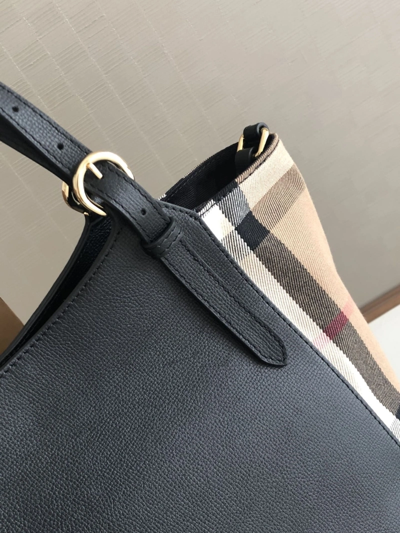Burberry Shopping Bags 4237F-0199
