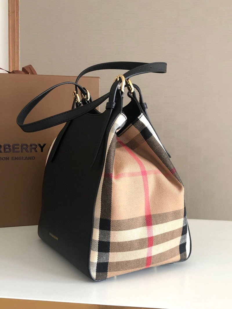 Burberry Shopping Bags 4237F-0199