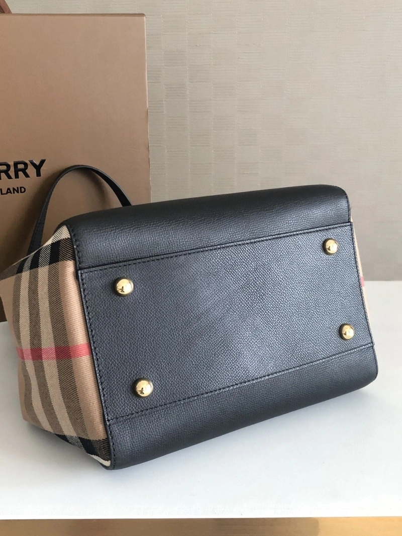 Burberry Shopping Bags 4237F-0199