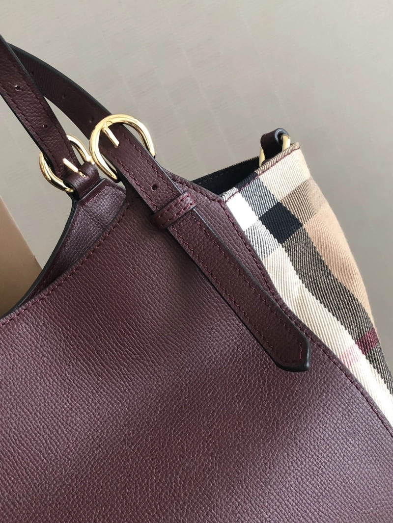 Burberry Shopping Bags 4237F-0201