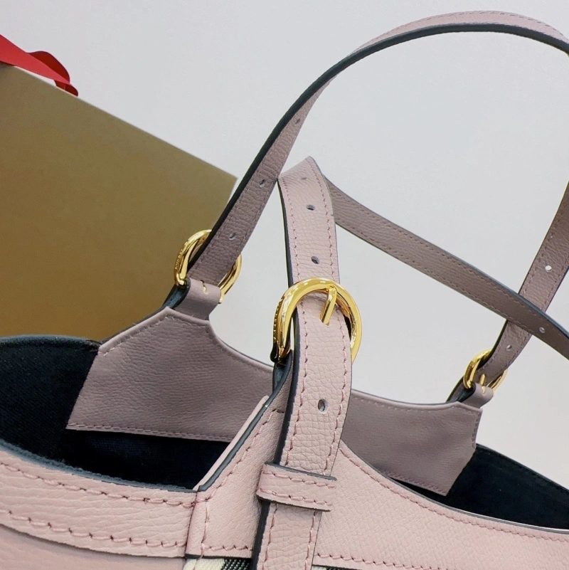 Burberry Shopping Bags 4237F-0221