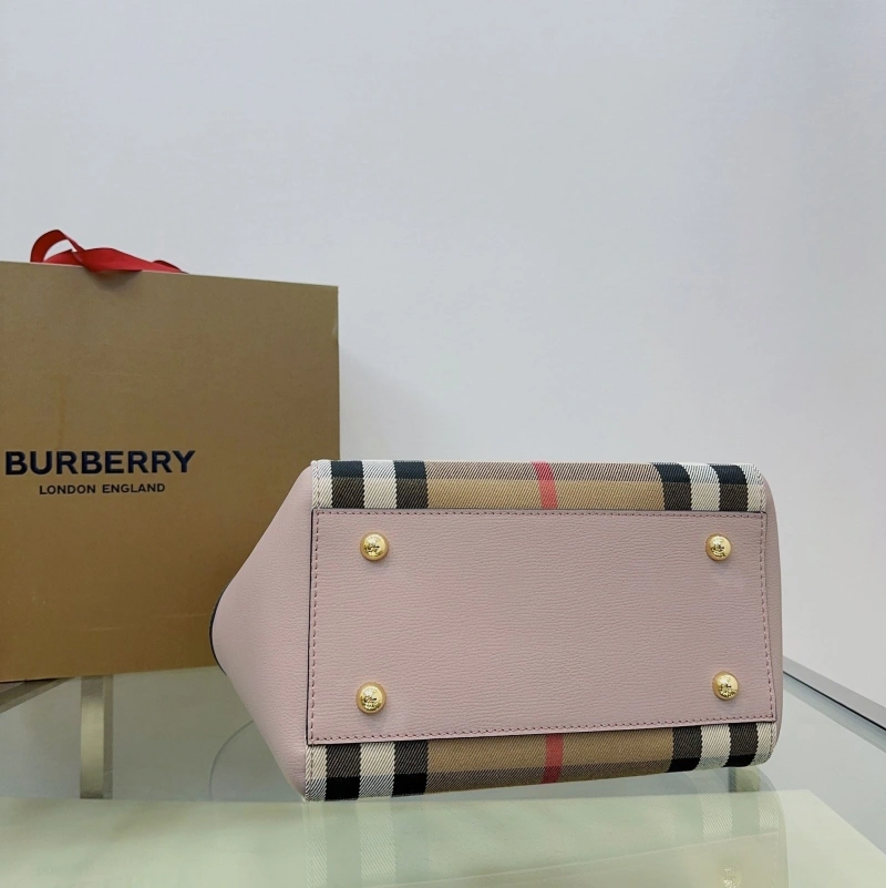 Burberry Shopping Bags 4237F-0221