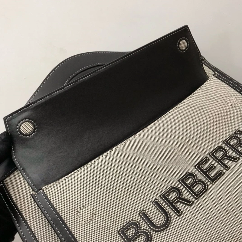 Burberry Top Handle Bags 4237F-0233