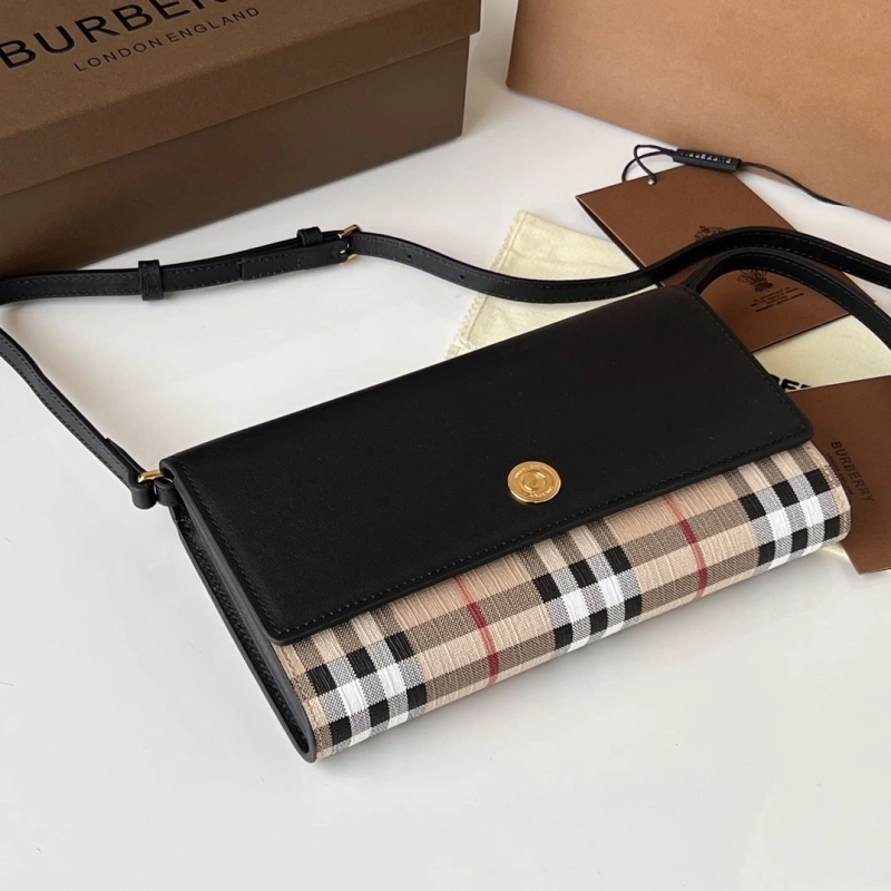 Burberry Wallets 4237F-0256