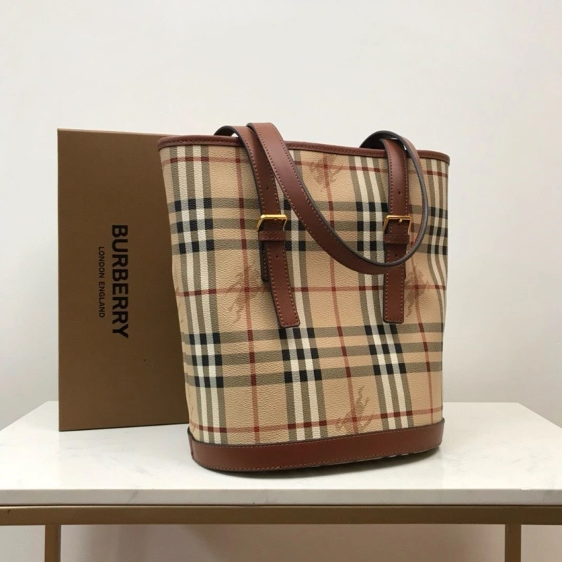 Burberry Shopping Bags 4237F-0260