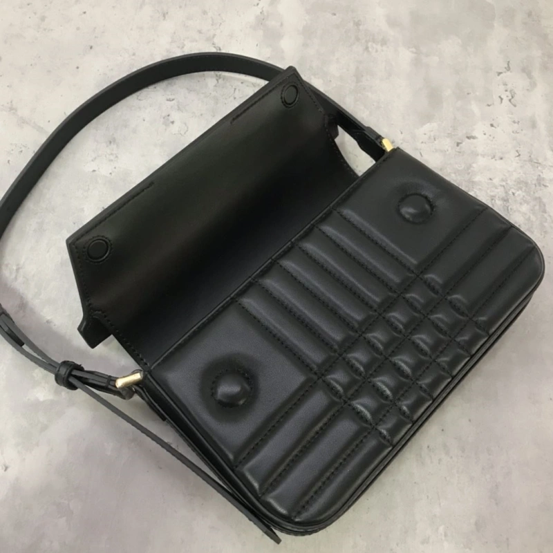 Burberry Top Handle Bags 4237F-0267