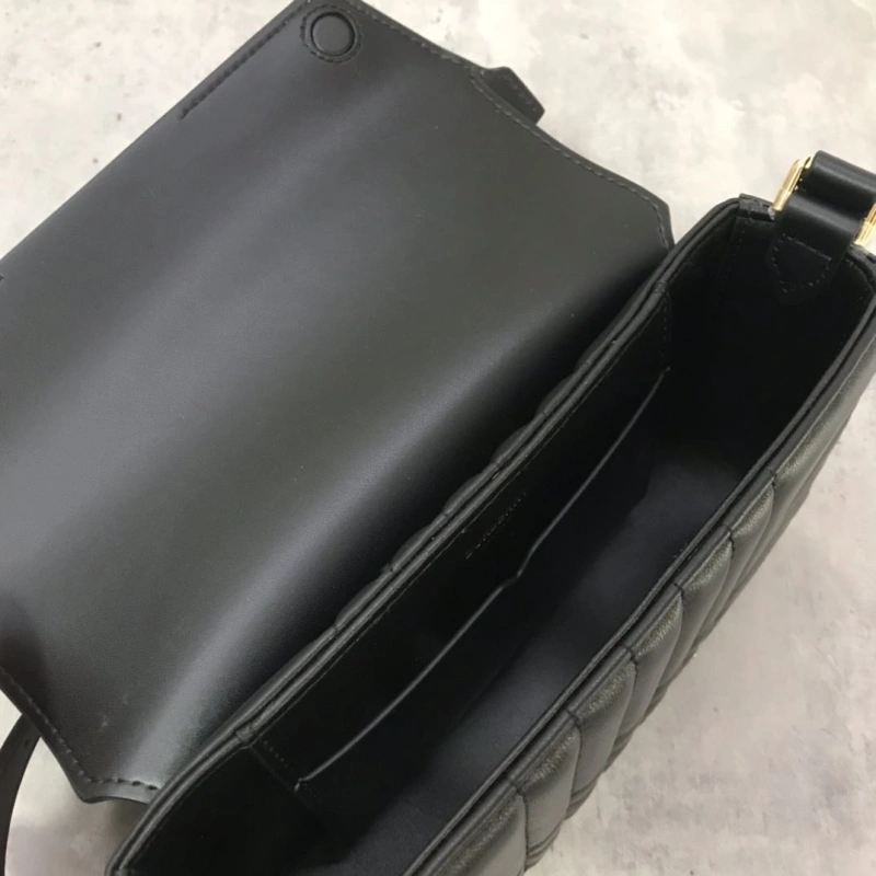 Burberry Top Handle Bags 4237F-0267