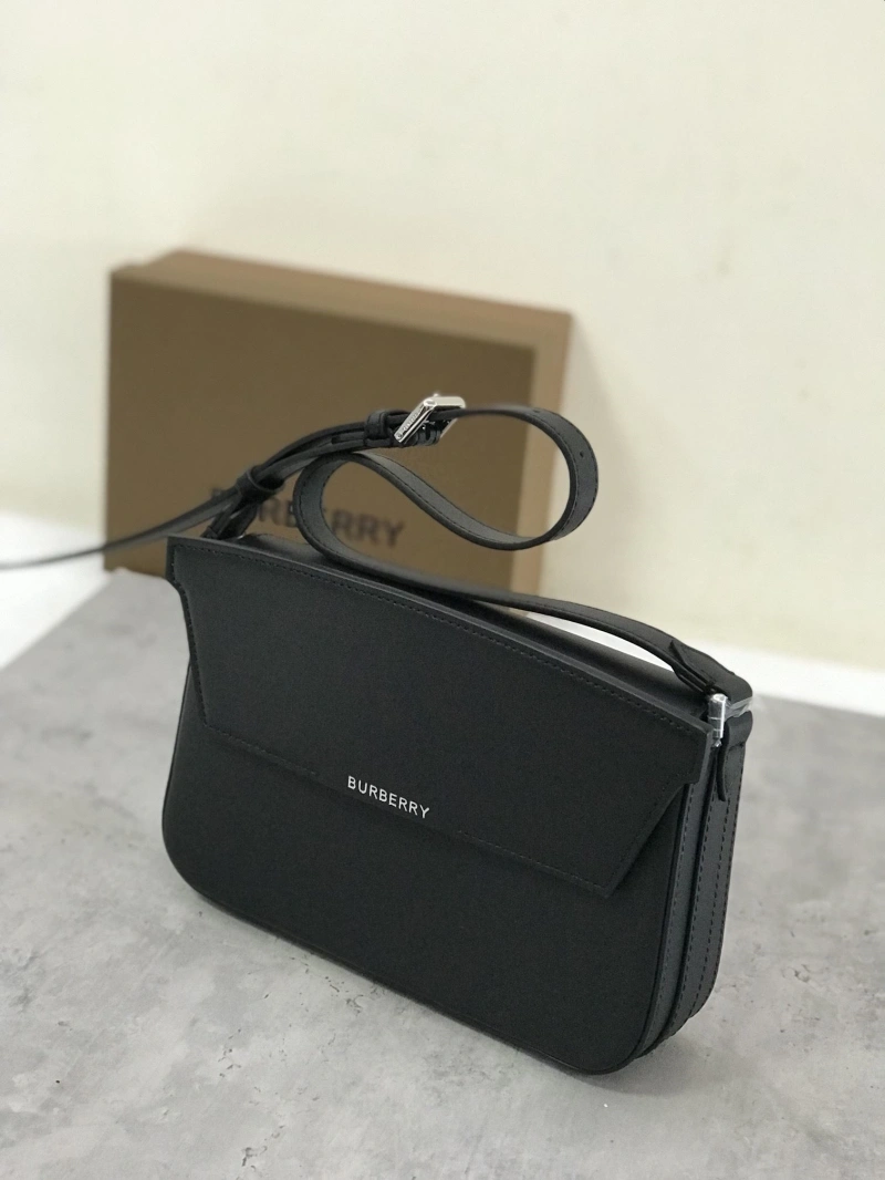 Burberry Top Handle Bags 4237F-0268