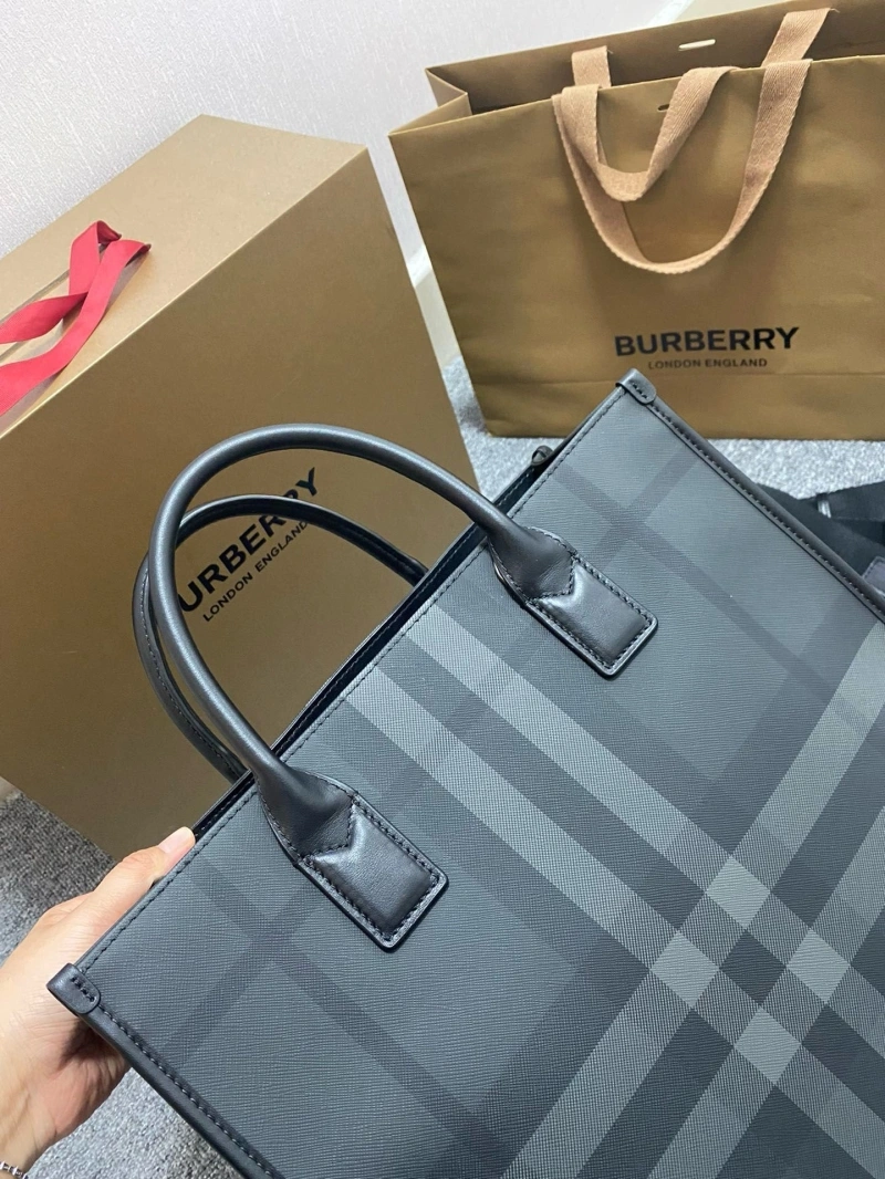 Burberry Shopping Bags 4237F-0277