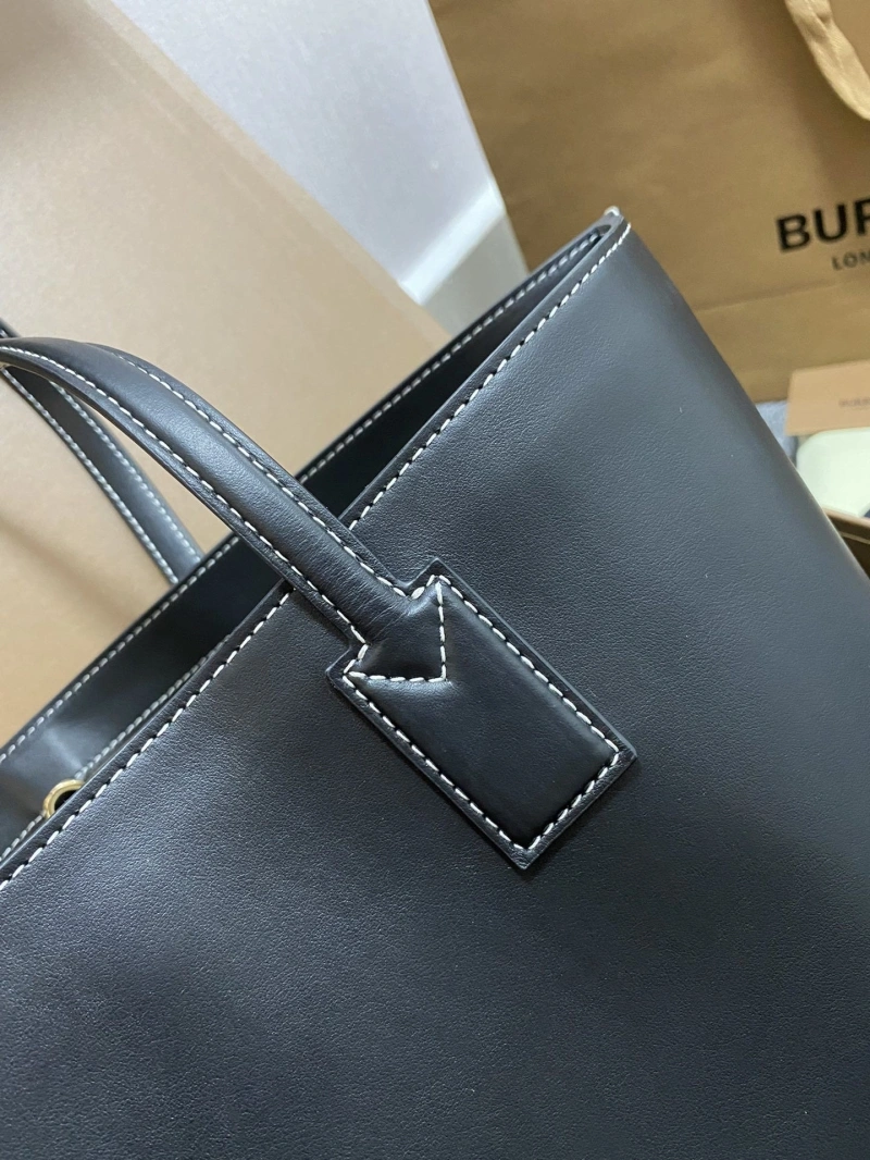Burberry Shopping Bags 4237F-0287
