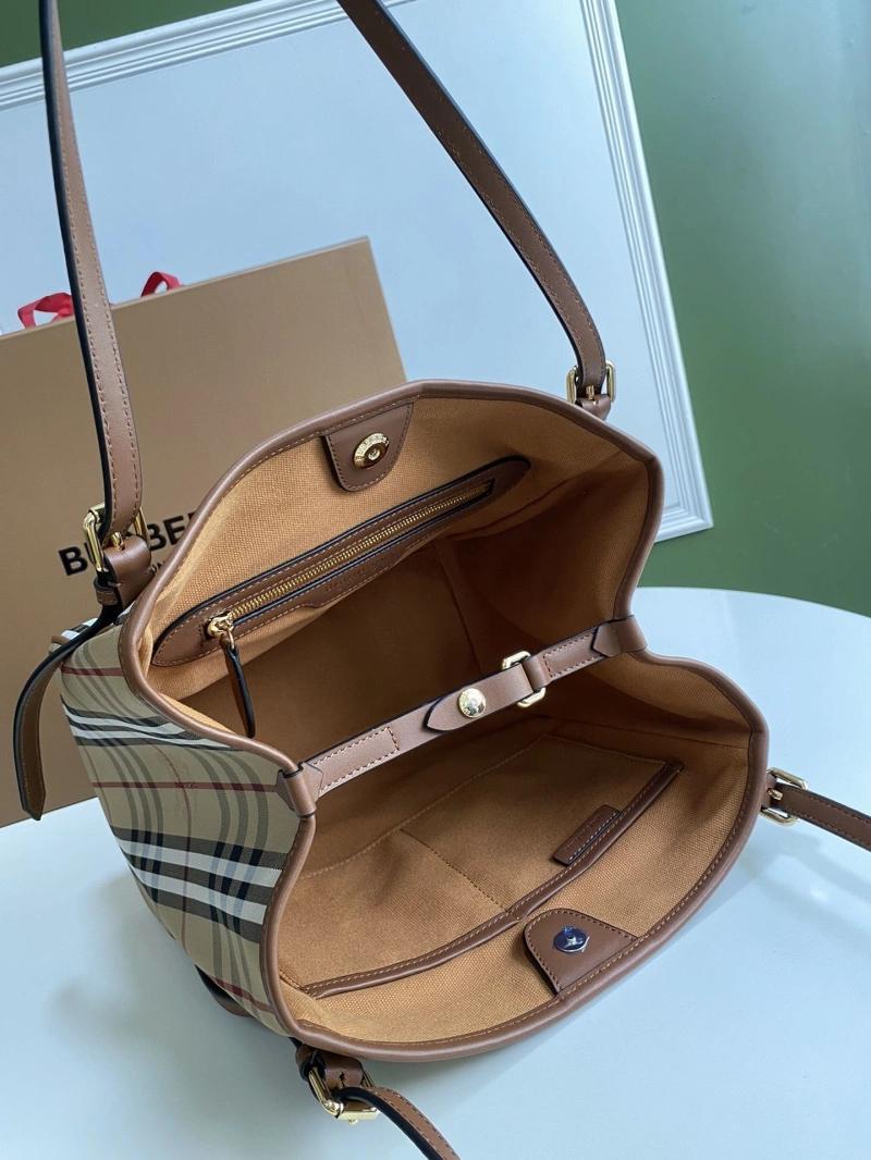 Burberry Shopping Bags 4237F-0305