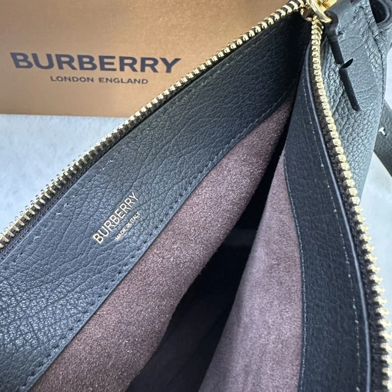 Burberry Top Handle Bags 4237F-0331
