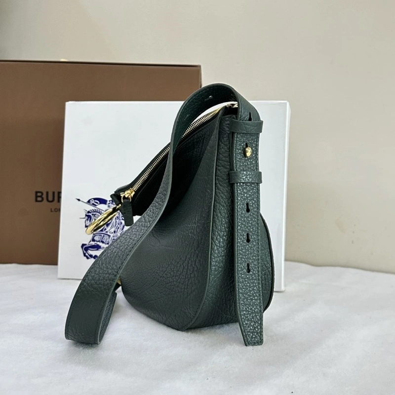 Burberry Top Handle Bags 4237F-0333