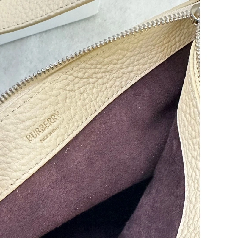 Burberry Top Handle Bags 4237F-0335