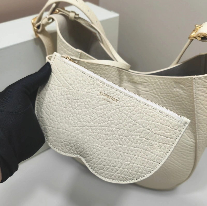 Burberry Top Handle Bags 4237F-0342