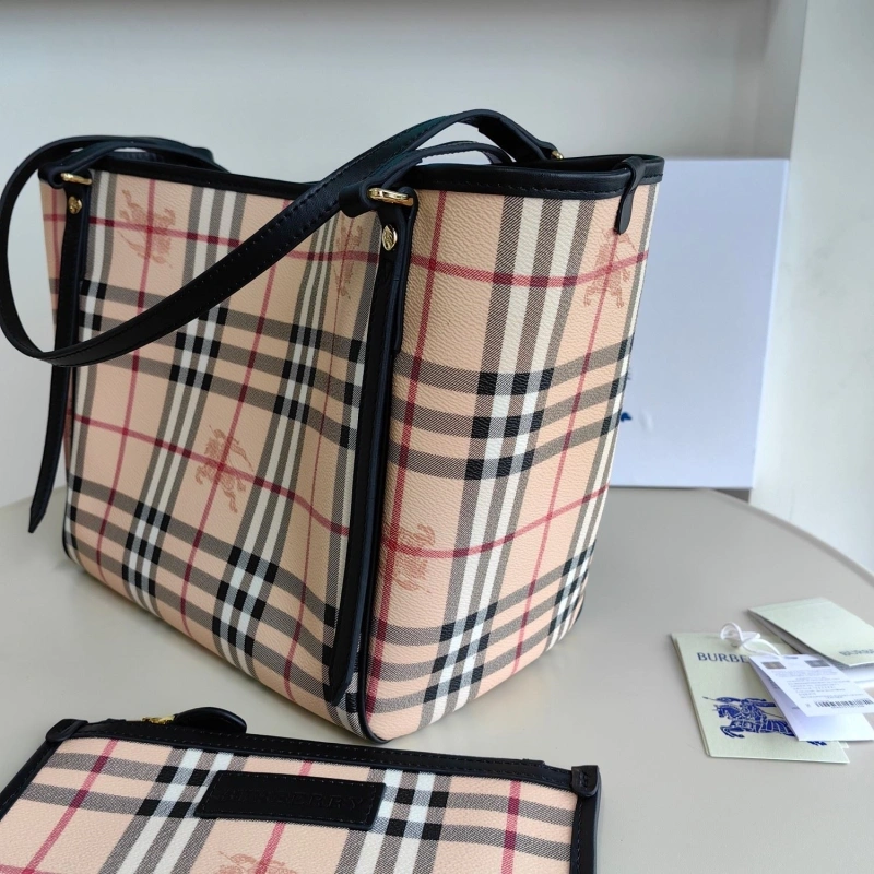 Burberry Shopping Bags 4237F-0380
