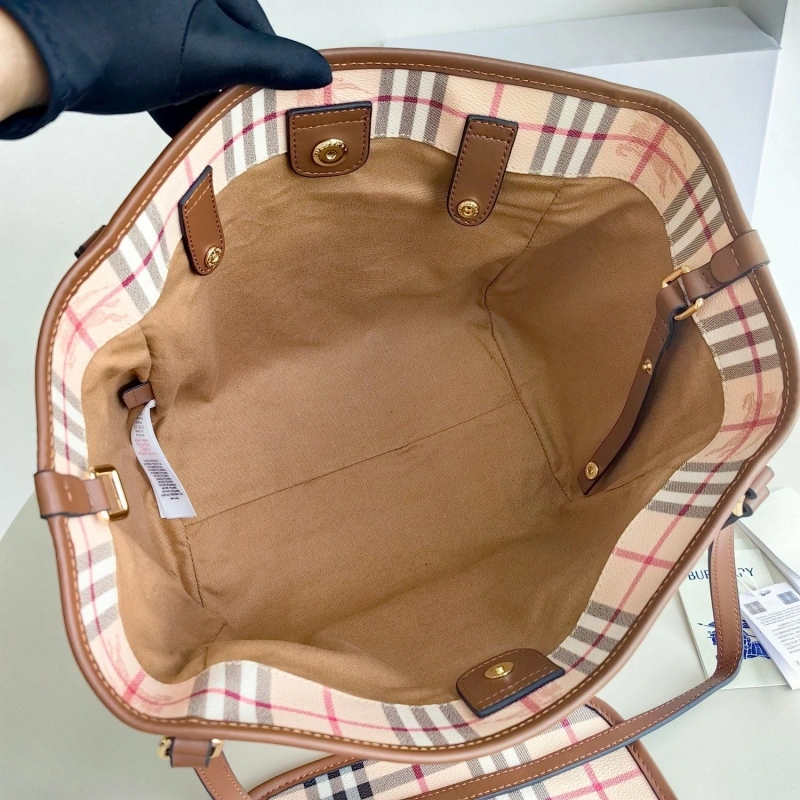 Burberry Shopping Bags 4237F-0381