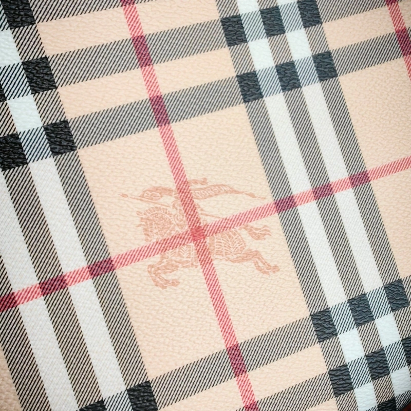 Burberry Shopping Bags 4237F-0382