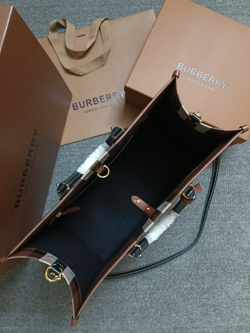 Burberry Shopping Bags 4237F-0384