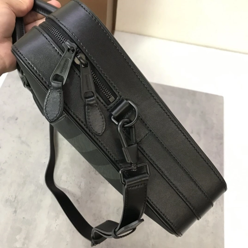 Mens Burberry Briefcases 4237F-0400