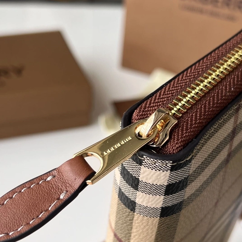 Burberry Wallets 4237F-0408