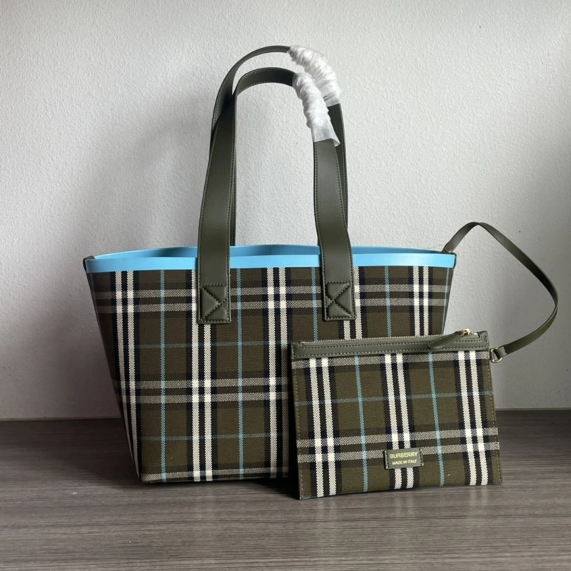 Burberry Shopping Bags 4237F-0450