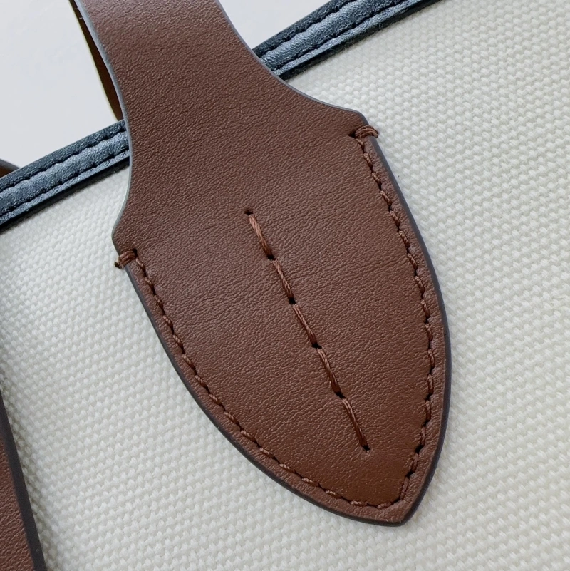 Burberry Shopping Bags 4237F-0459