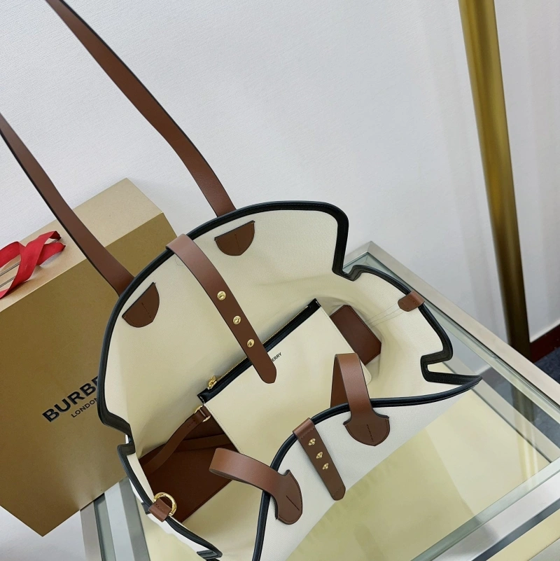 Burberry Shopping Bags 4237F-0463