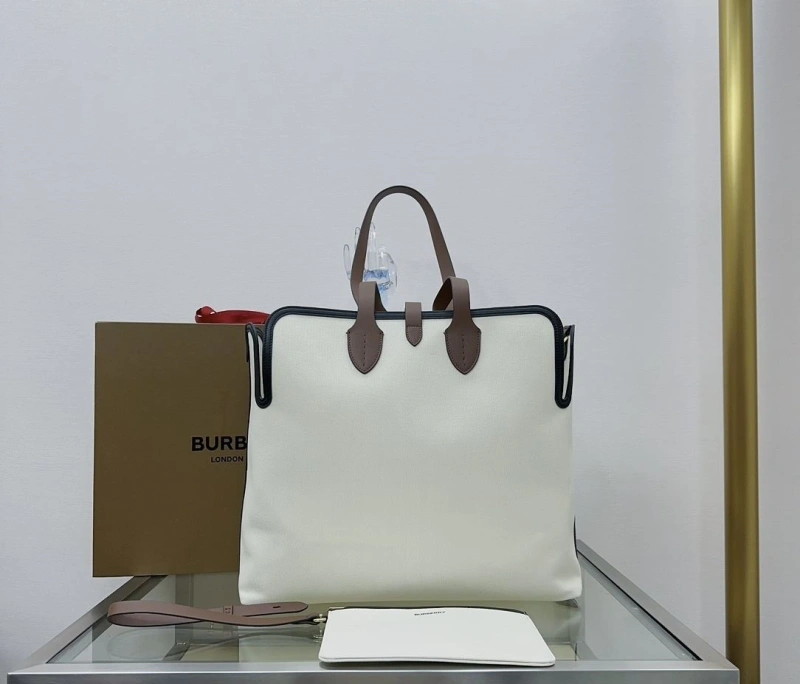 Burberry Shopping Bags 4237F-0463
