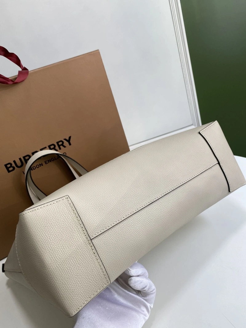 Burberry Shopping Bags 4237F-0495