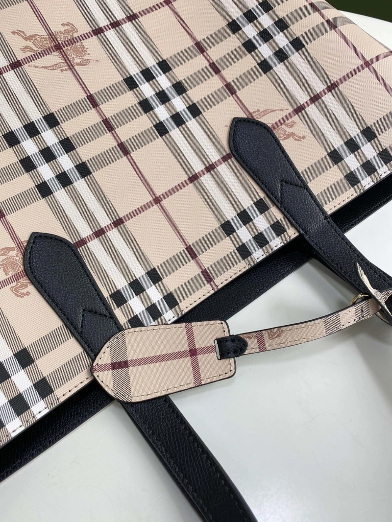 Burberry Shopping Bags 4237F-0531