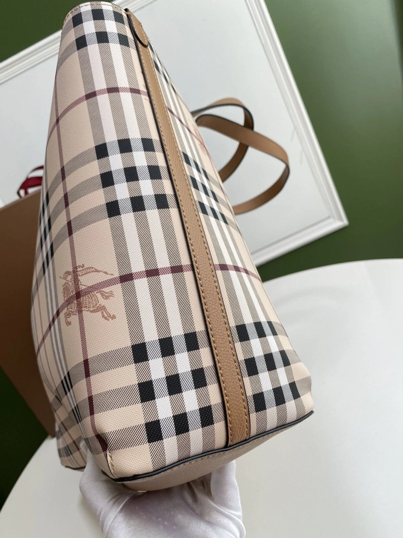 Burberry Shopping Bags 4237F-0532