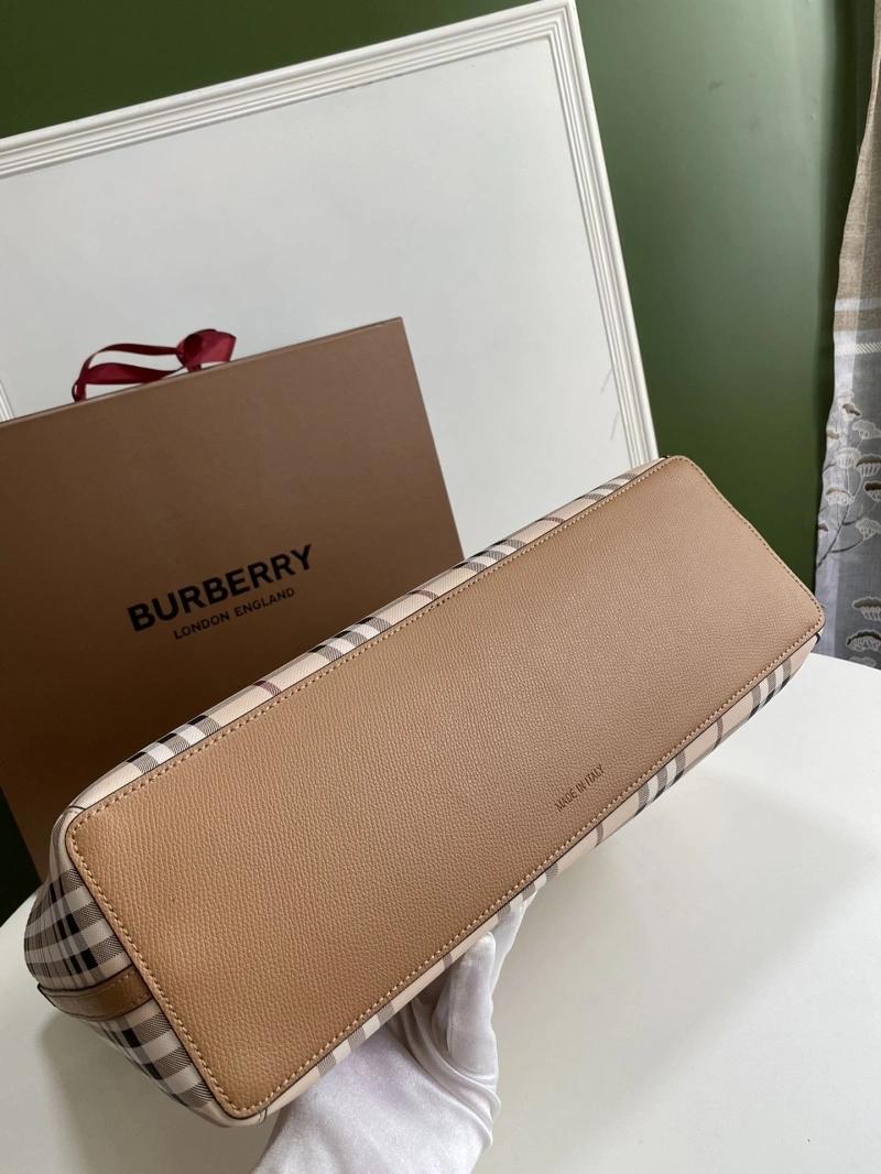 Burberry Shopping Bags 4237F-0532