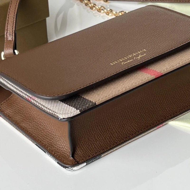 Burberry Wallets 4237F-0540