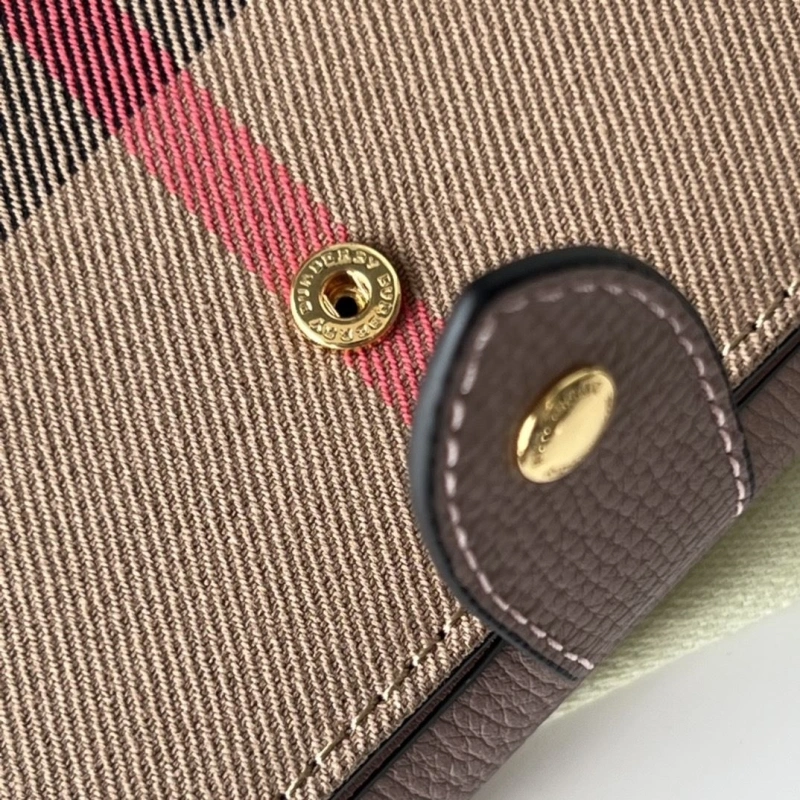 Burberry Wallets 4237F-0541